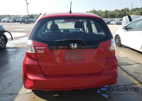 2013 Honda Fit z USA, uszkodzony, nr VIN JHMGE8H34DC046981